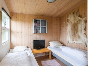 House - 6 Person Holiday Home in Henne (Henne)
