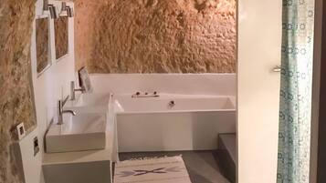 House | Bathroom
