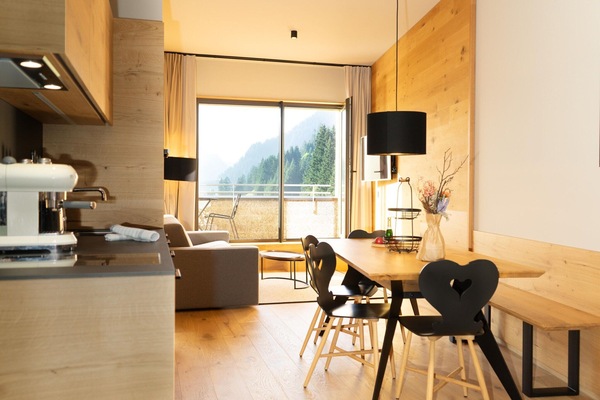 Apartment | Dining