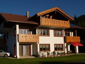 Exterior - Schachen Comfortable Holiday Residence (Garmisch-Partenkirchen)
