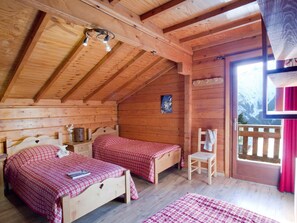 Chalet - Beautiful Chalet With a Sauna (Les Deux Alpes)
