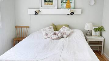 House | 3 bedrooms, individually furnished