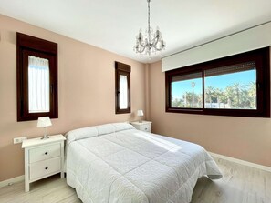 ヴィラ | 5 室のベッドルーム、客室ごとに異なるインテリア、アイロン / アイロン台、ベッドシーツ