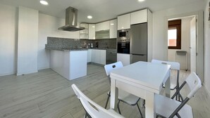 Villa | Private kitchen - Villa With Private Pool Near Beach (Motril)