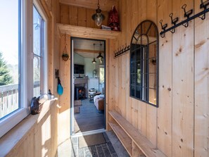 บ้านพัก | ฝ่ายต้อนรับ