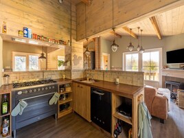 独立别墅 | 私人厨房 | 电热水壶、烤面包机