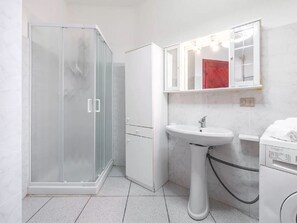 Apartment | Badezimmer | Handtücher
