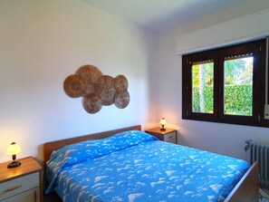 House | 2 bedrooms, individually furnished