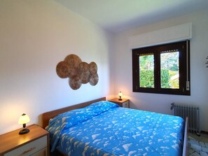 Casa | 2 habitaciones y muebles diferentes 