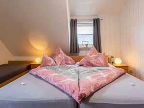 House | 1 bedroom, individually furnished, iron/ironing board - Heidetraum in der Pension Heidetraum (Bispingen)