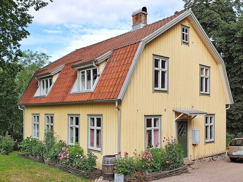 7 Person Holiday Home in Fargelanda