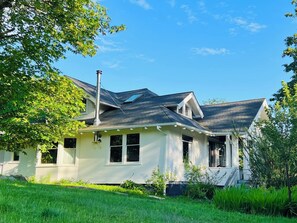 Exterior - Burton Bungalow on Vashon Island (Vashon)