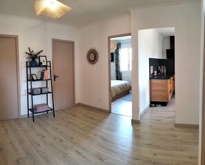 3 chambres, fer et planche à repasser, draps fournis