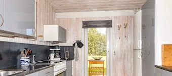 6 Person Holiday Home in Roslev