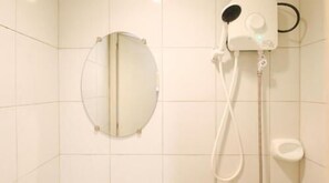 Free toiletries - RedDoorz @ EM Pensiontel Butuan City (Butuan)