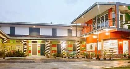 RedDoorz @ EM Pensiontel Butuan City