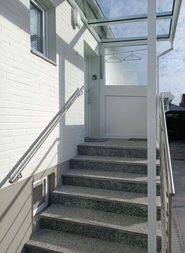 Schumacher 2 Modern Retreat