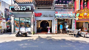 Front of property - HANZ Vivianne Boutique Hotel (Ho Chi Minh City)