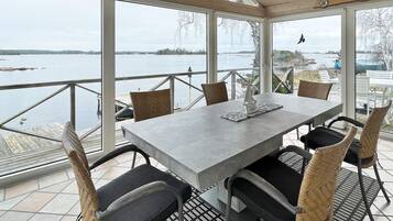 House | Dining