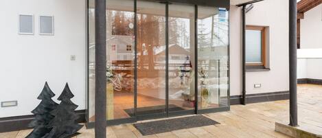 Apartment | Exterior