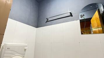 Standard Double Room, City View | Bathroom