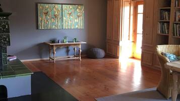 Apartment | Eigene Küche | Ofen, Wasserkocher, Toaster, Hochstuhl