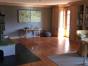 Apartment | Private kitchen | Oven, electric kettle, toaster, highchair