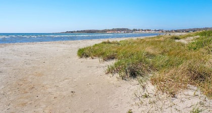 6 Person Holiday Home in Varberg-by Traum