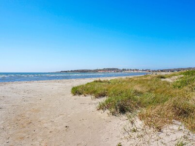 6 Person Holiday Home in Varberg-by Traum