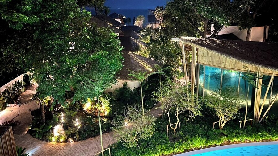 Luxtalay Khanom Hotel