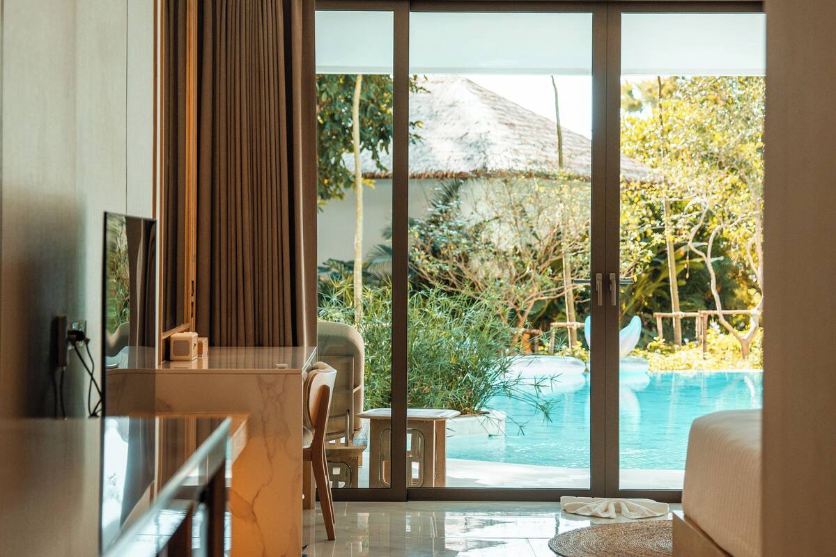 Pool Access Room | Utsikt fra rommet