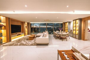 Family Penthouse | Living area
