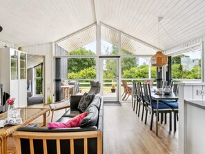 House | Dining - 5 Star Holiday Home in Humble (Sydlangeland)