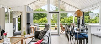 5 Star Holiday Home in Humble