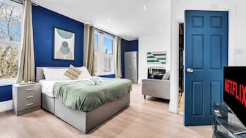 7 bedrooms, iron/ironing board, WiFi, bed sheets