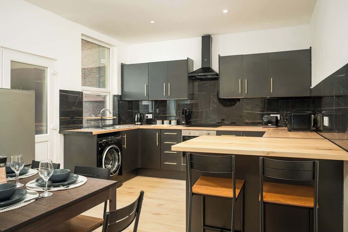 Fridge, microwave, oven, toaster