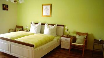 House | 2 bedrooms, iron/ironing board