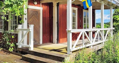 7 Person Holiday Home in Nykvarn-by Traum