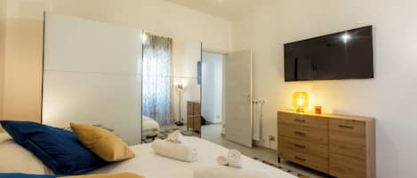 1 bedroom, in-room safe, iron/ironing board, travel crib