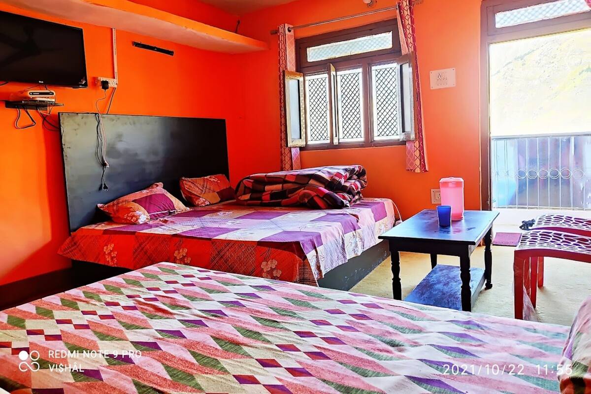 Economy Double Room | WiFi (free), bed sheets