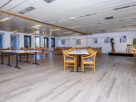 Apartment | Dining