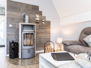 Apartment | Eigene Küche | Ofen, Wasserkocher, Toaster