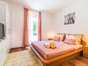 Villa - Modern Villa With Swimming Pool and Fenced Garden (Sveta Nedelja)