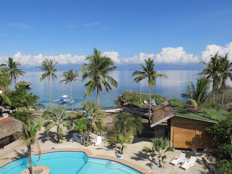 Vistas desde el alojamiento. The Wild Orchid Resort - Moalboal