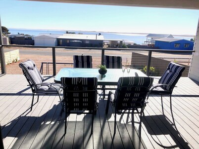Salt Eyre Sceale Bay Holiday House