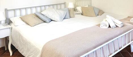 1 chambre, Wi-Fi, draps fournis