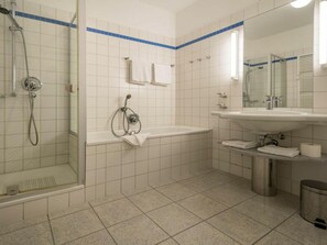 Apartment | Bathroom - Apartment With 1 Bedroom and Balcony (Heringsdorf)