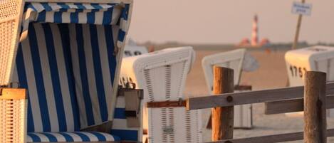 House | 4 bedrooms, individually furnished, iron/ironing board