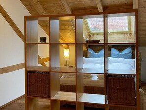 บ้านพัก | 5 ห้องนอน, ตกแต่งพิเศษโดยเฉพาะ, เตารีด/โต๊ะรีดผ้า