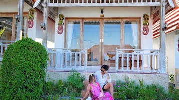 Deluxe Double Room | Garden view